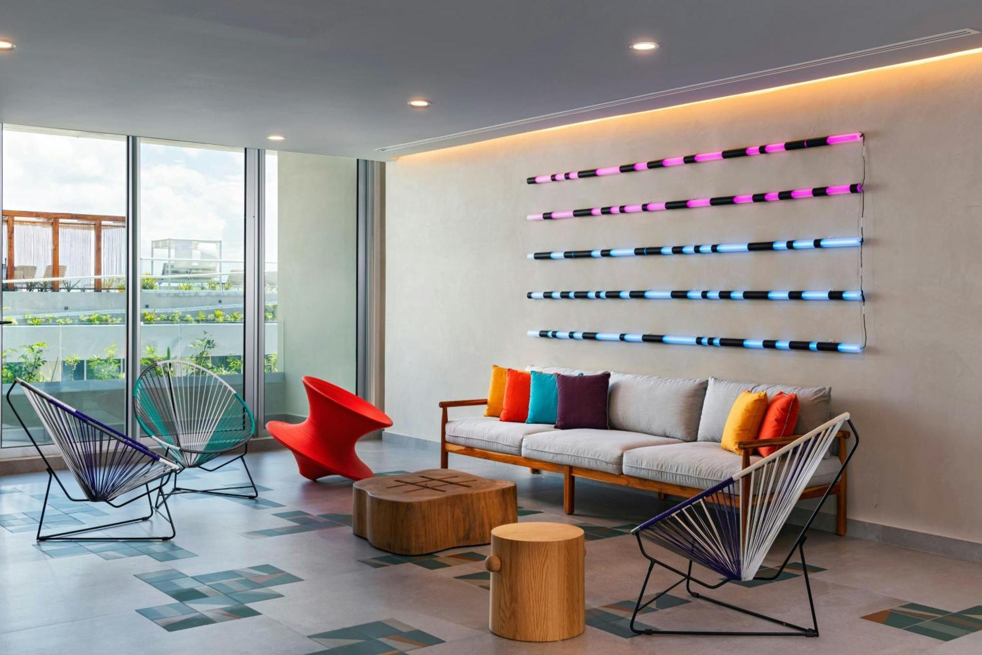 Aloft Playa Del Carmen Hotell Exteriör bild