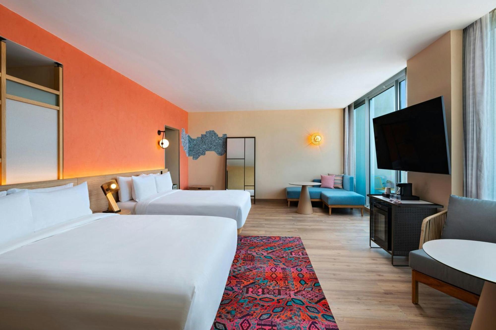 Aloft Playa Del Carmen Hotell Exteriör bild A room at the hotel