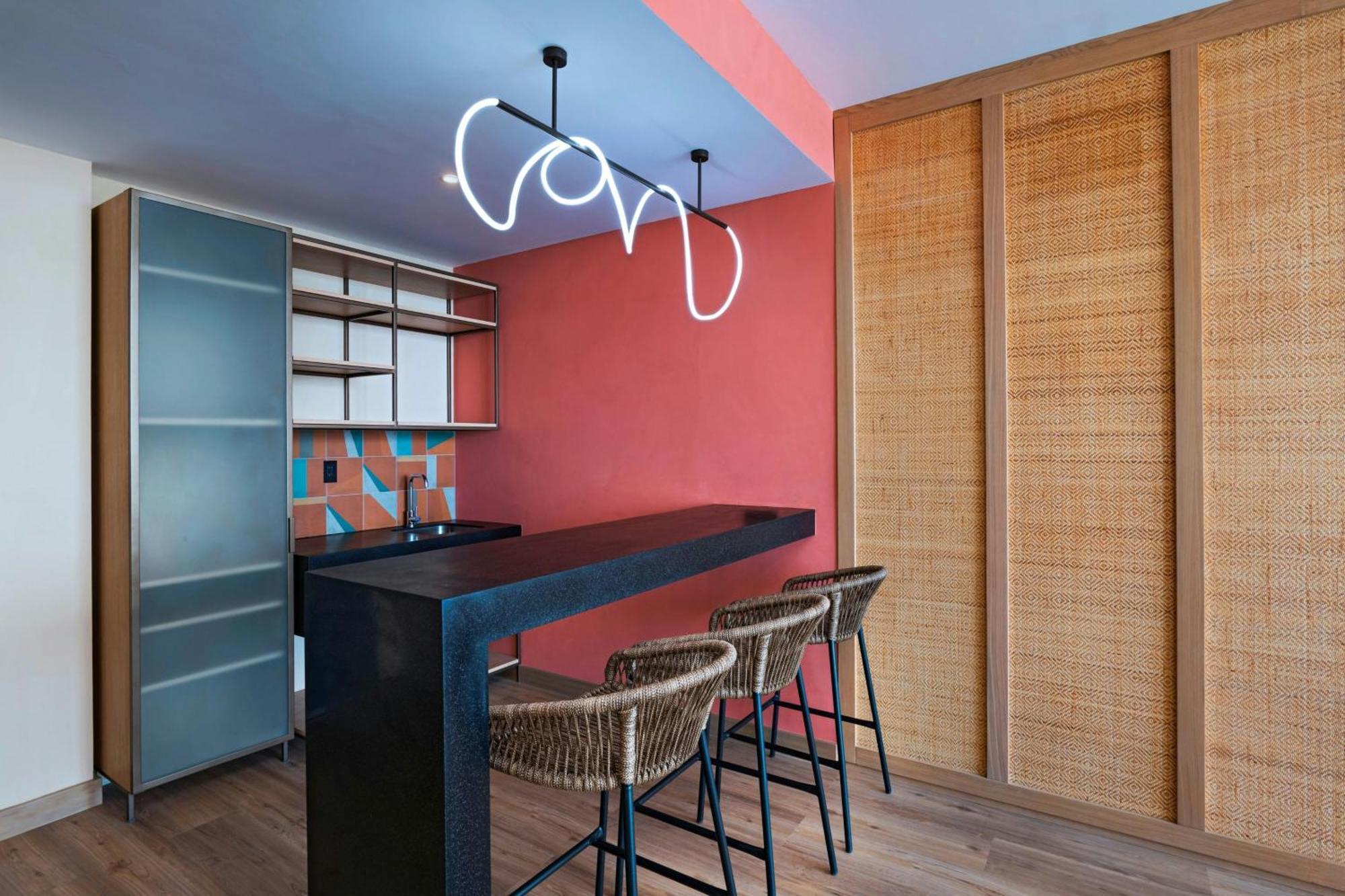 Aloft Playa Del Carmen Hotell Exteriör bild A kitchen in a private home