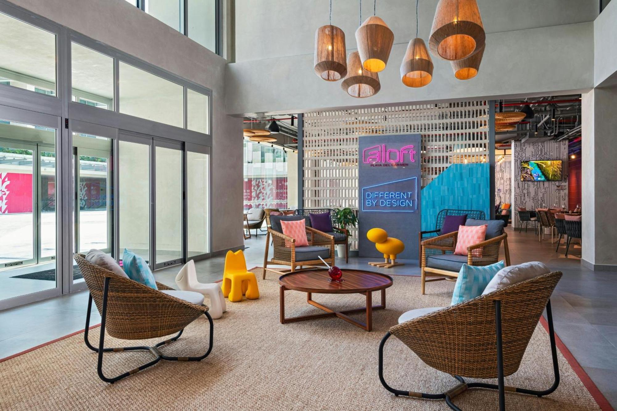 Aloft Playa Del Carmen Hotell Exteriör bild The lobby of the hotel